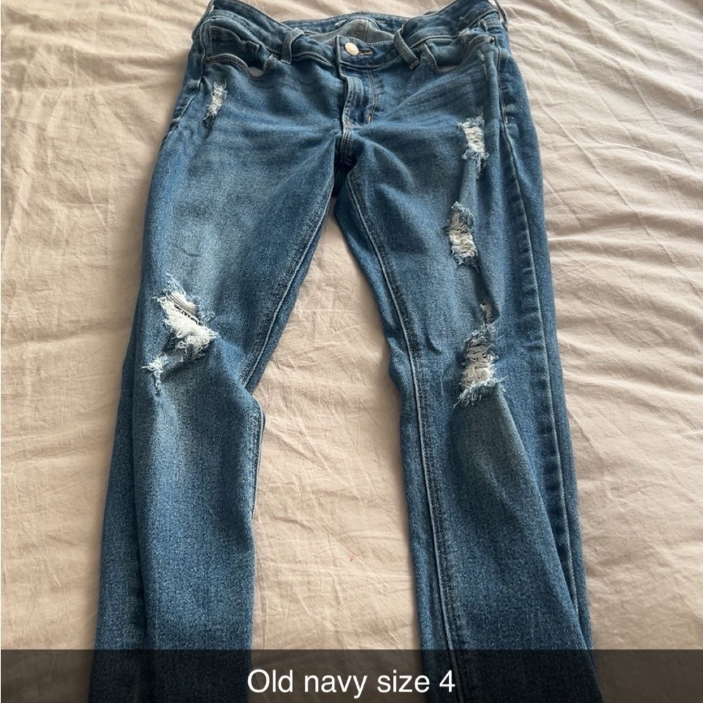 Old Navy Women's Blue Distressed Jeans